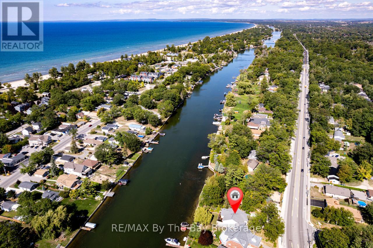 1902 River Road W, Wasaga Beach, Ontario  L9Z 2W2 - Photo 4 - S12403772