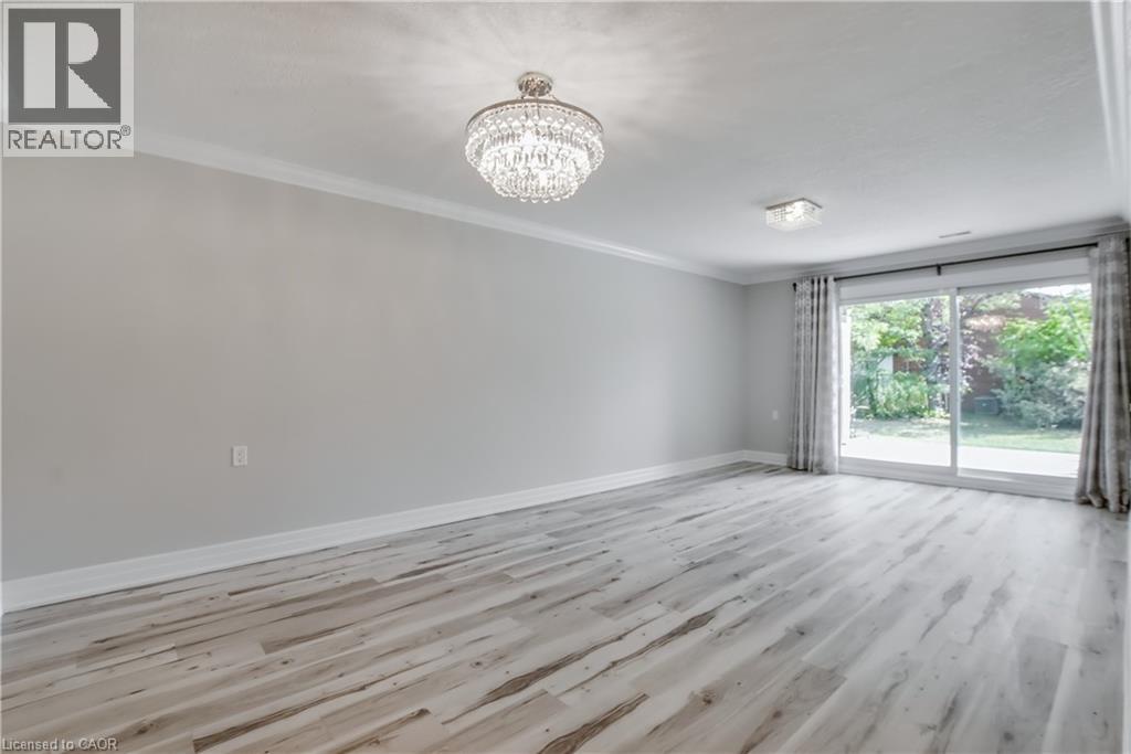 47 Szollosy Circle, Hamilton, Ontario  L9B 1T8 - Photo 13 - 40769859