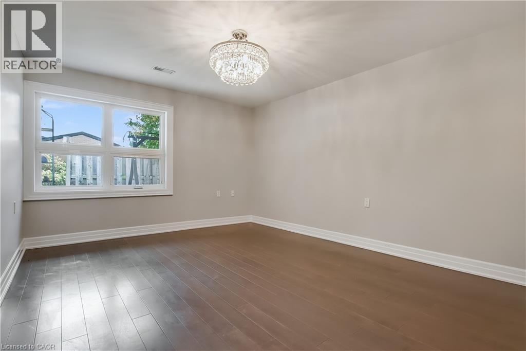 47 Szollosy Circle, Hamilton, Ontario  L9B 1T8 - Photo 9 - 40769859