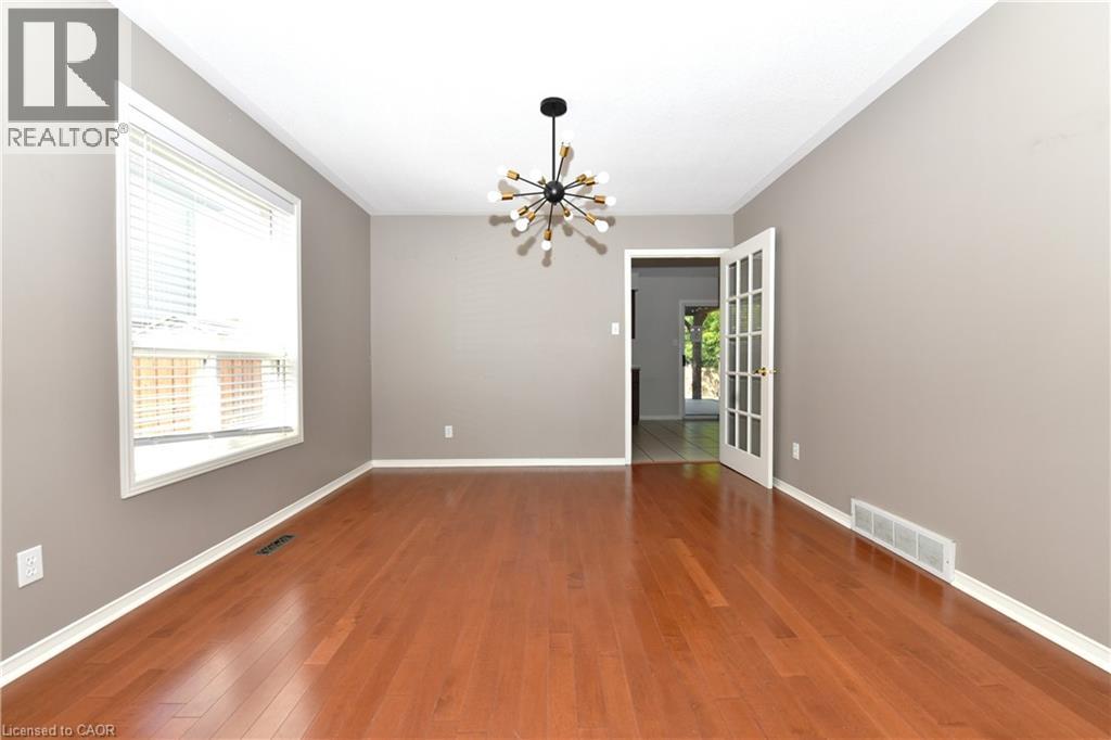 6 Shadyridge Place, Kitchener, Ontario  N2N 3J1 - Photo 4 - 40769401