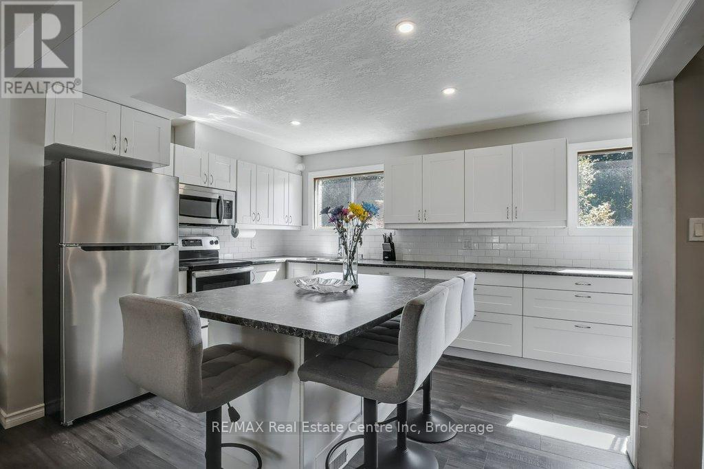 164 WILLOW ROAD, Guelph, Ontario