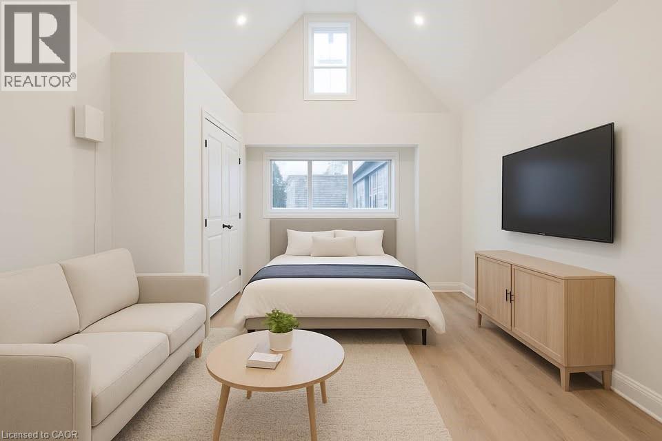 10 CALEDON Avenue Unit# 3, Hamilton, Ontario