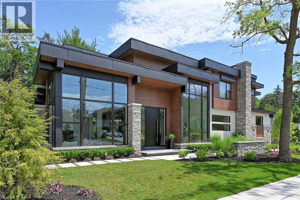 421 CHARTWELL Road, Oakville, Ontario