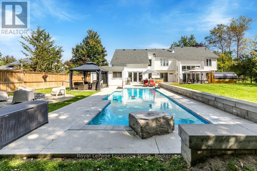 16 HOMESTEAD DRIVE, Clearview, Ontario