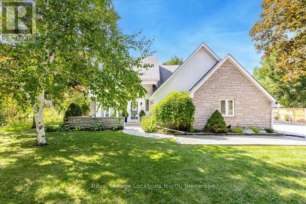 16 Homestead Drive, Clearview, Ontario  L9Y 3Y9 - Photo 3 - S12404475