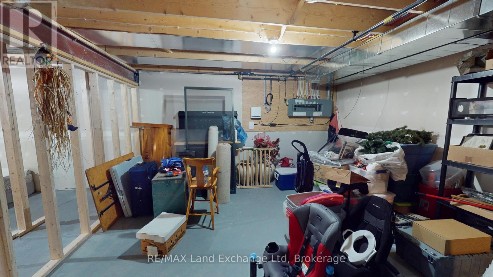 661 Gloria Street, North Huron, Ontario  N0M 1H0 - Photo 25 - X12404381