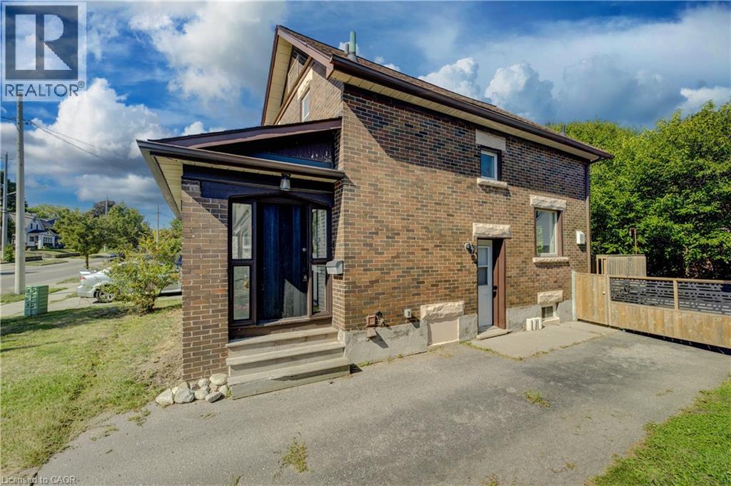 350 Victoria Street S, Kitchener, Ontario  N2M 3A5 - Photo 2 - 40769894