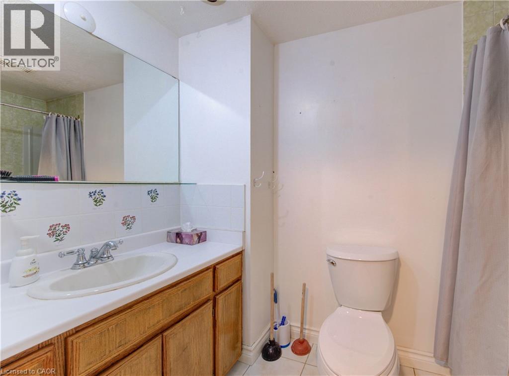 41 Harvest Court, Kitchener, Ontario  N2P 1T3 - Photo 19 - 40770003