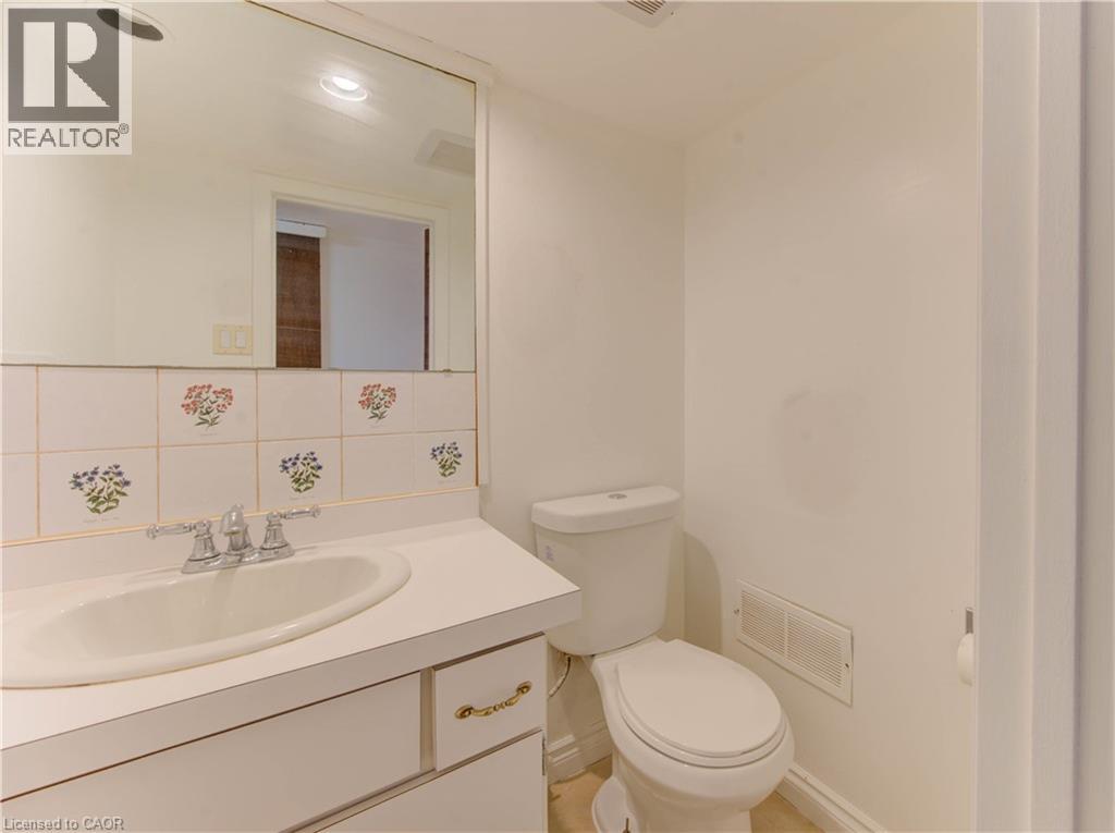41 Harvest Court, Kitchener, Ontario  N2P 1T3 - Photo 32 - 40770003