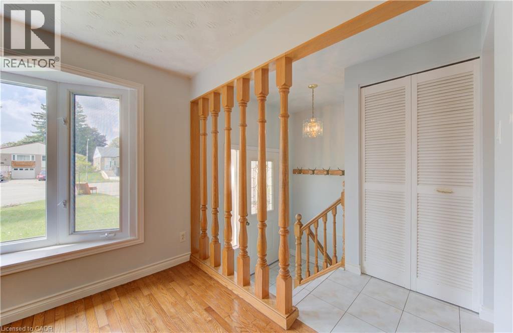 41 Harvest Court, Kitchener, Ontario  N2P 1T3 - Photo 5 - 40770003