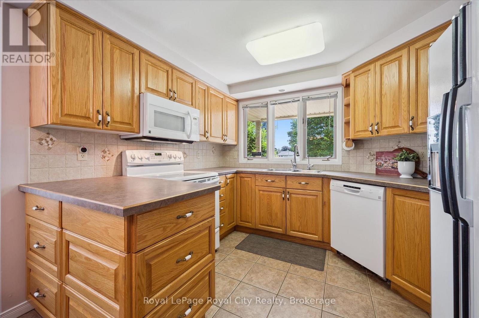 15 Jodi Place, Guelph, Ontario  N1H 7R1 - Photo 25 - X12404933