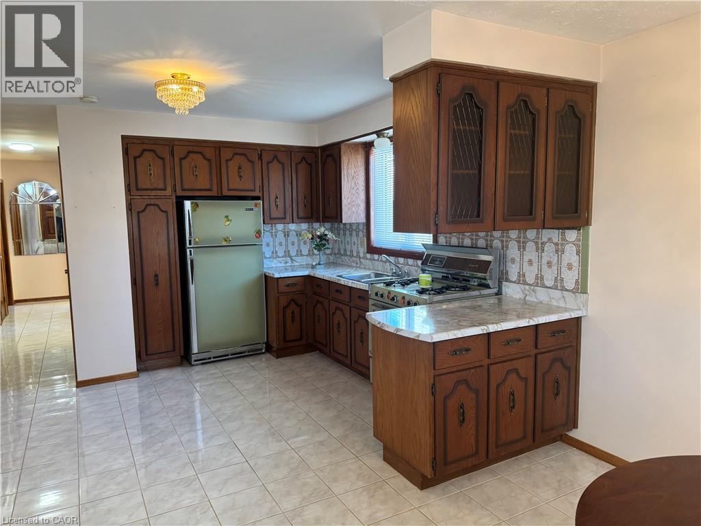 31 Adair Avenue, Hamilton, Ontario  L8H 6A5 - Photo 8 - 40769814