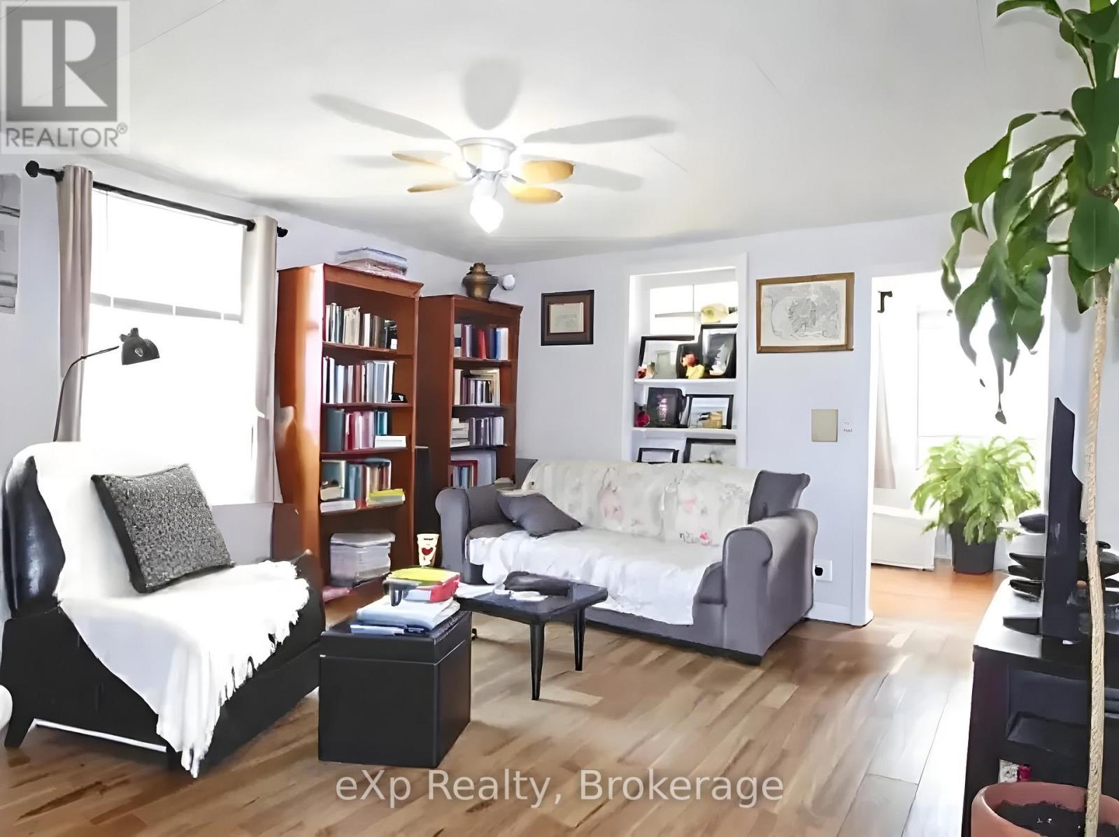 34 Queen Street, Grey Highlands, Ontario  N0C 1H0 - Photo 3 - X12405015