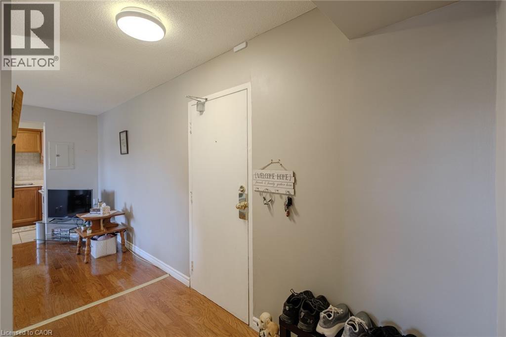 648 Grey Street Unit# 308, Brantford, Ontario  N3S 4Y3 - Photo 3 - 40767728