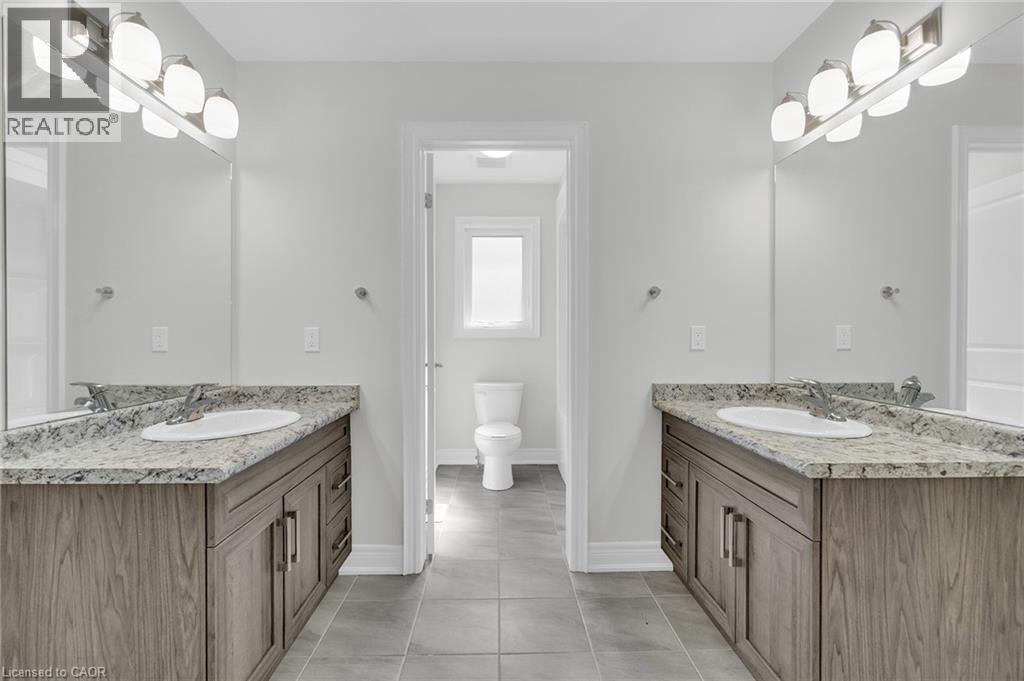 27 Monarch Street, Welland, Ontario  L3C 0E6 - Photo 33 - 40770149