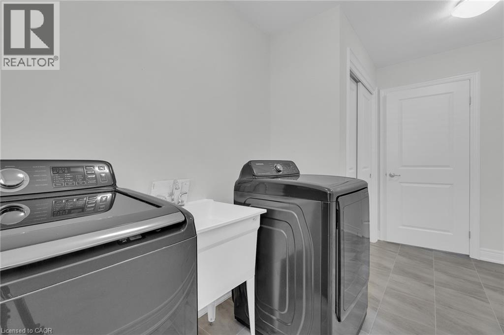 27 Monarch Street, Welland, Ontario  L3C 0E6 - Photo 41 - 40770149