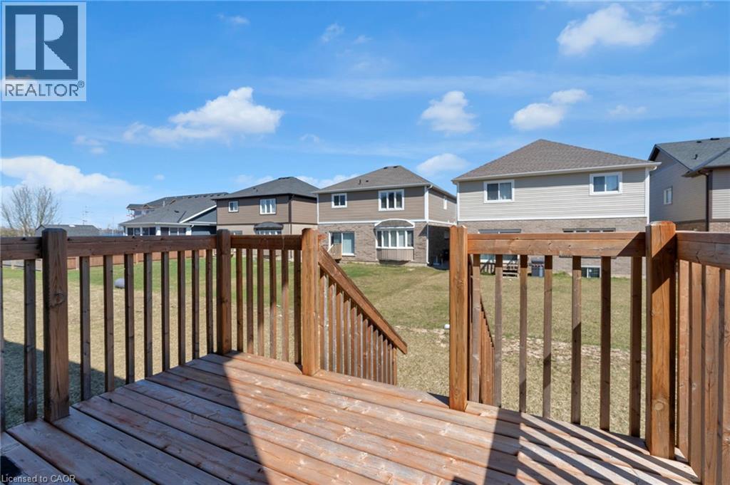 27 Monarch Street, Welland, Ontario  L3C 0E6 - Photo 44 - 40770149