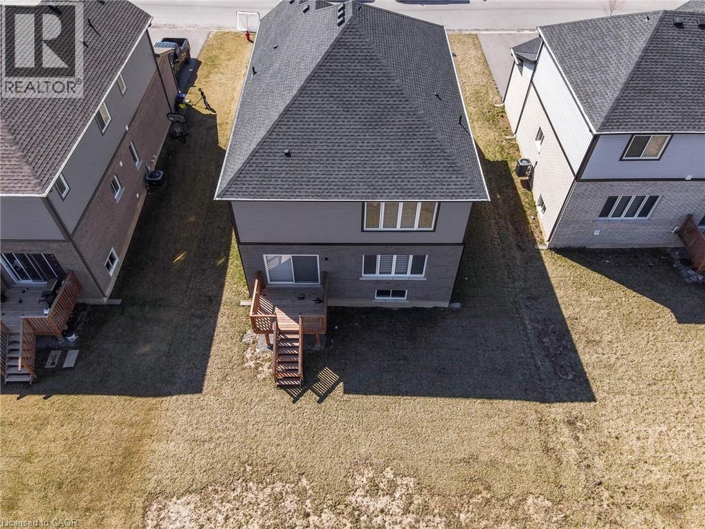27 Monarch Street, Welland, Ontario  L3C 0E6 - Photo 49 - 40770149