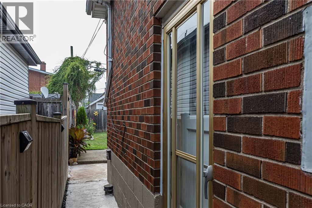 118 Julian Avenue, Hamilton, Ontario  L8H 5R7 - Photo 35 - 40770174
