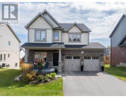 35 WOODSTREAM DRIVE, Huntsville, Ontario