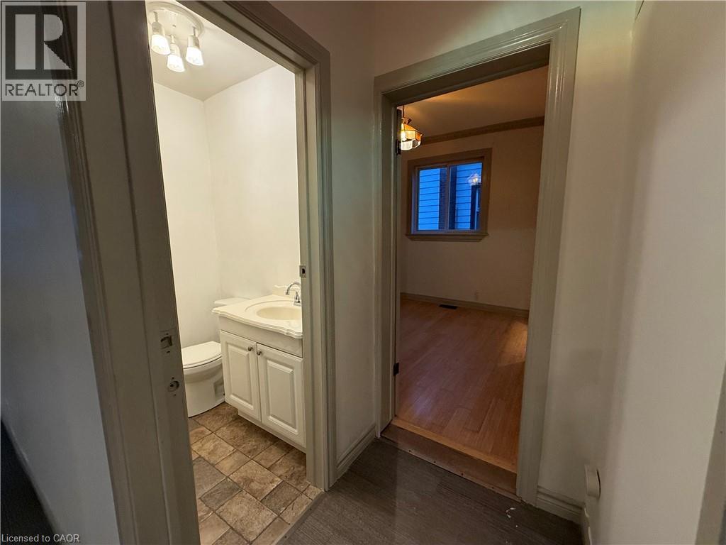 35 Baker Street, Hamilton, Ontario  L8R 1V4 - Photo 7 - 40770159
