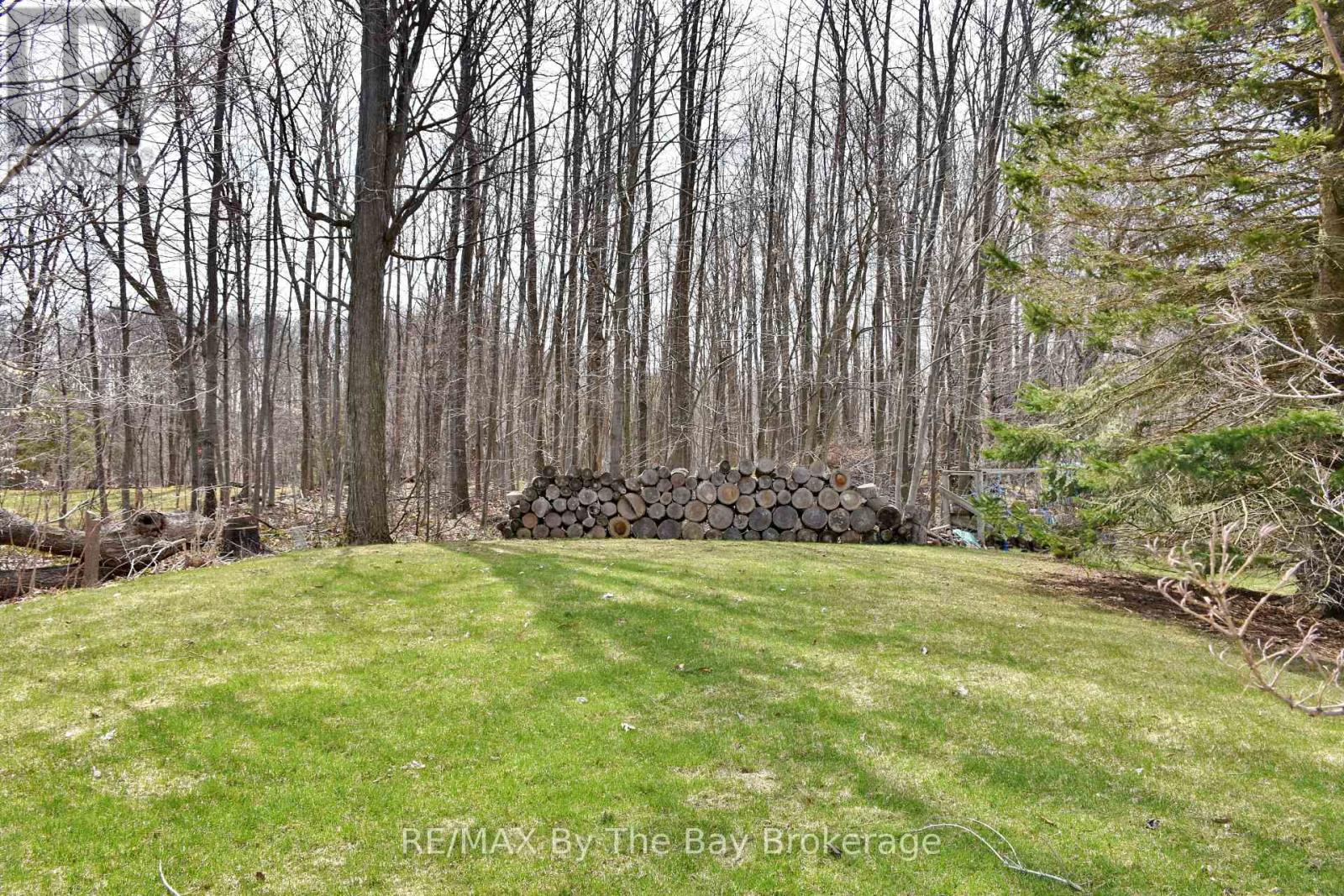 8 Pridham Court, Wasaga Beach, Ontario  L9Z 1M4 - Photo 36 - S12405821