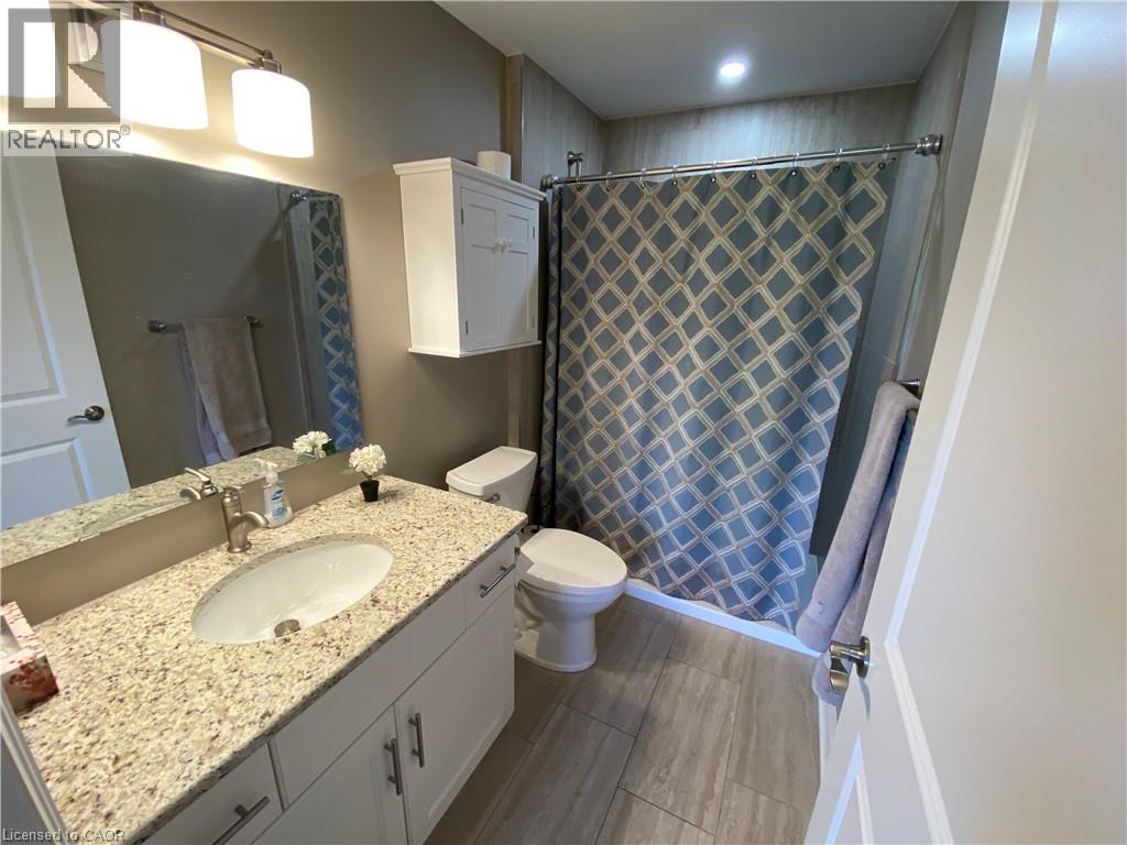 7 Cardinal Mindszenty Boulevard, Hamilton, Ontario  L9B 2M3 - Photo 12 - 40770111