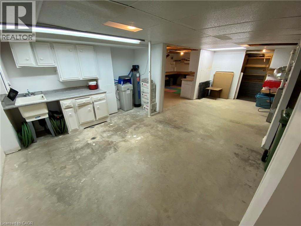 7 Cardinal Mindszenty Boulevard, Hamilton, Ontario  L9B 2M3 - Photo 27 - 40770111