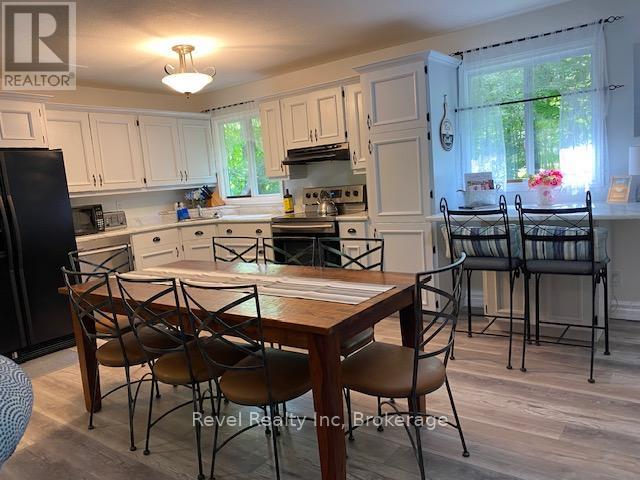 28 Lannan Drive, Tiny, Ontario  L9M 0H3 - Photo 4 - S12405970