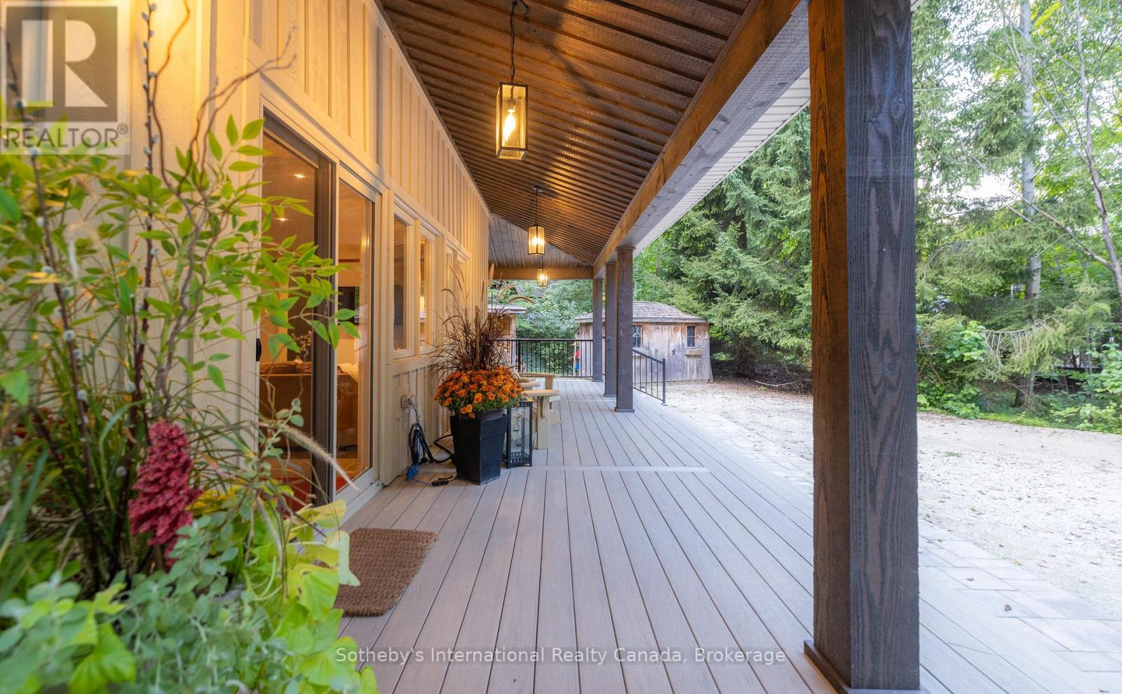 131 Kitzbuhl Crescent, Blue Mountains, Ontario  L9Y 0S5 - Photo 2 - X12405955