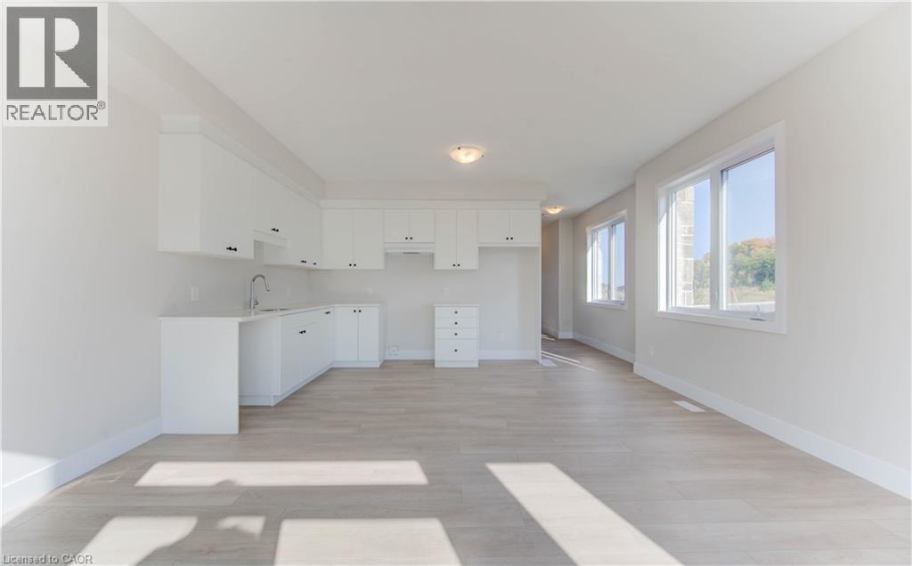 161 Dunnigan Drive, Kitchener, Ontario  N2B 0B1 - Photo 14 - 40768795