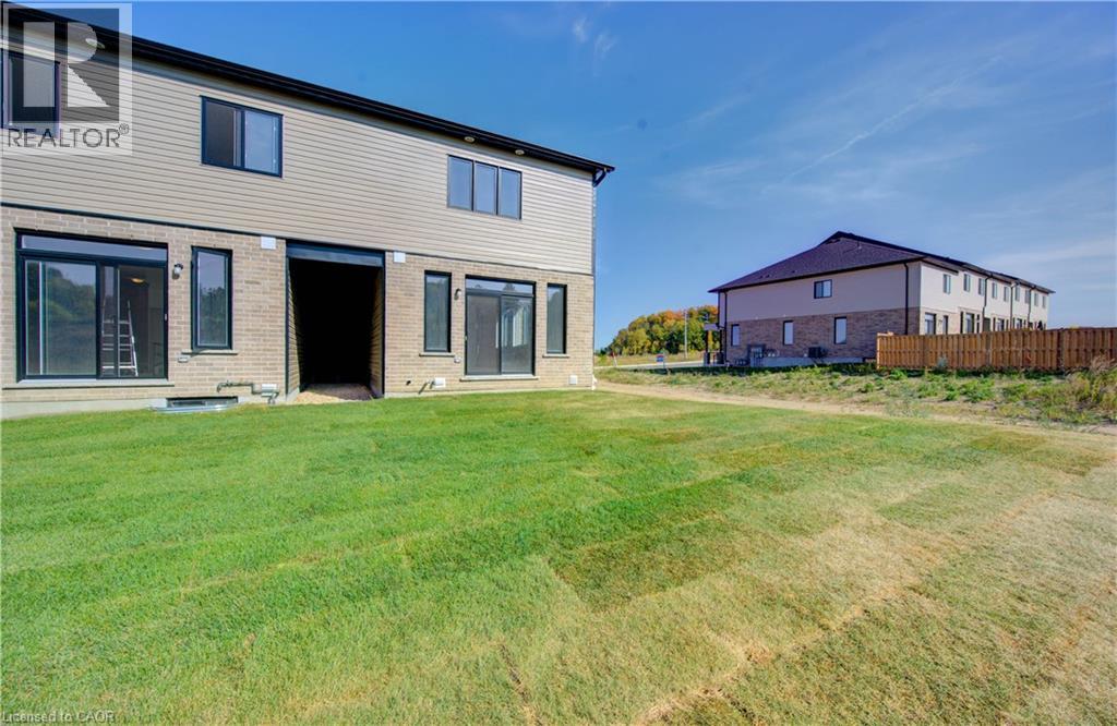 161 Dunnigan Drive, Kitchener, Ontario  N2B 0B1 - Photo 39 - 40768795