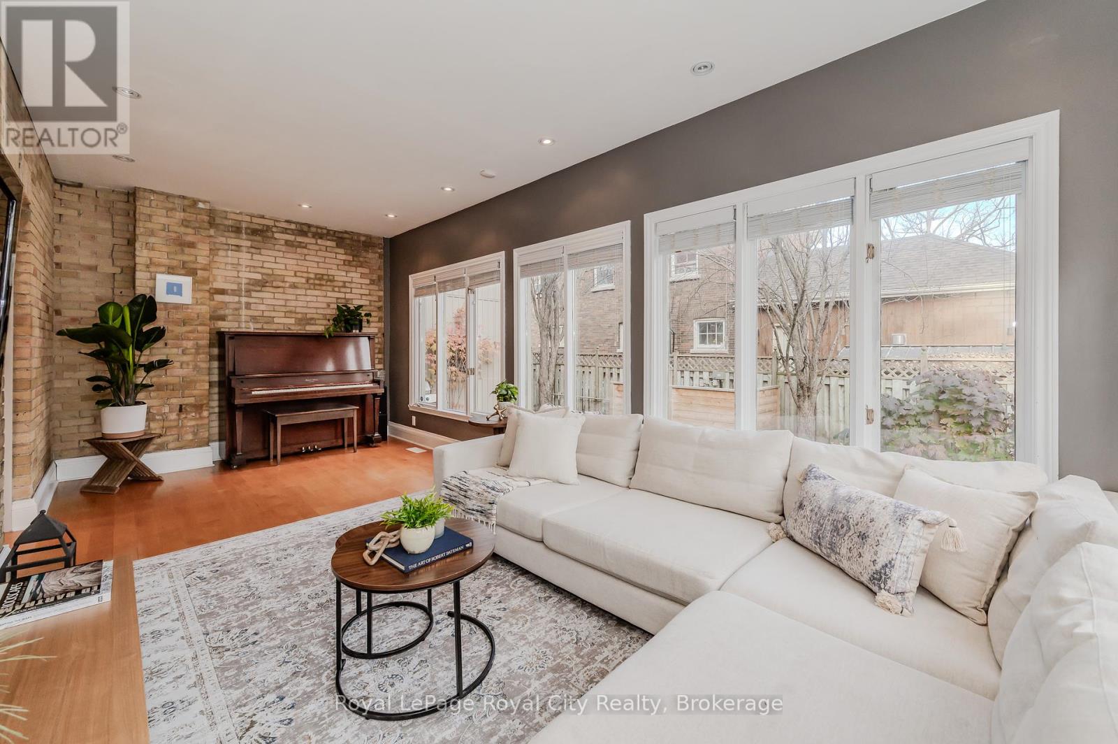 42 Liverpool Street, Guelph, Ontario  N1H 2K9 - Photo 15 - X12406267