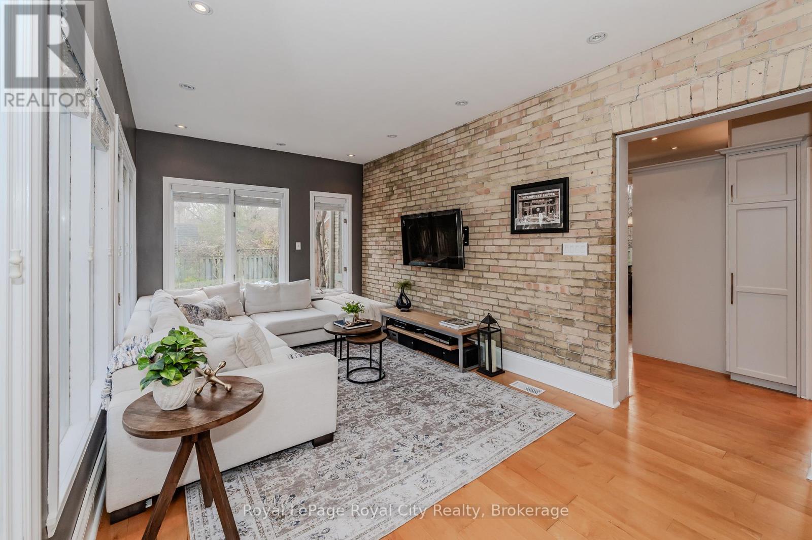 42 Liverpool Street, Guelph, Ontario  N1H 2K9 - Photo 16 - X12406267
