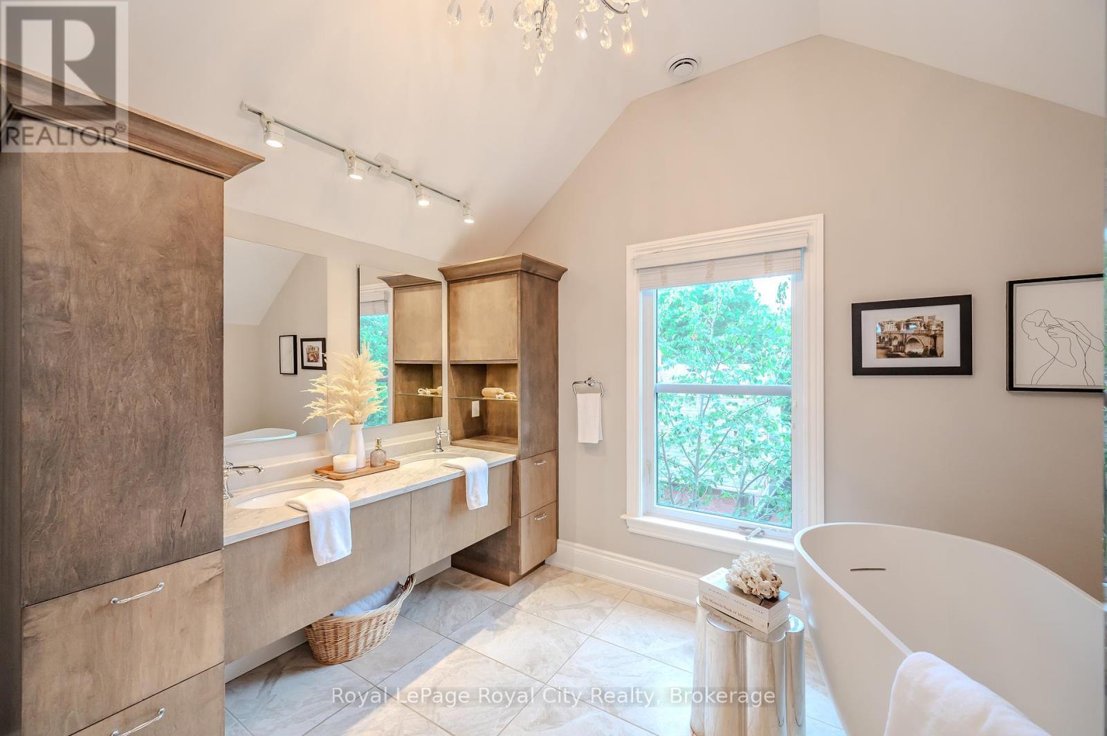 42 Liverpool Street, Guelph, Ontario  N1H 2K9 - Photo 32 - X12406267