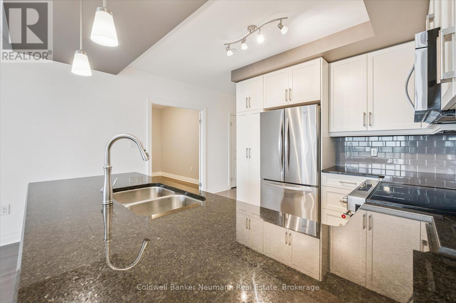 1408 - 160 Macdonell Street, Guelph, Ontario  N1H 0A9 - Photo 6 - X12406320