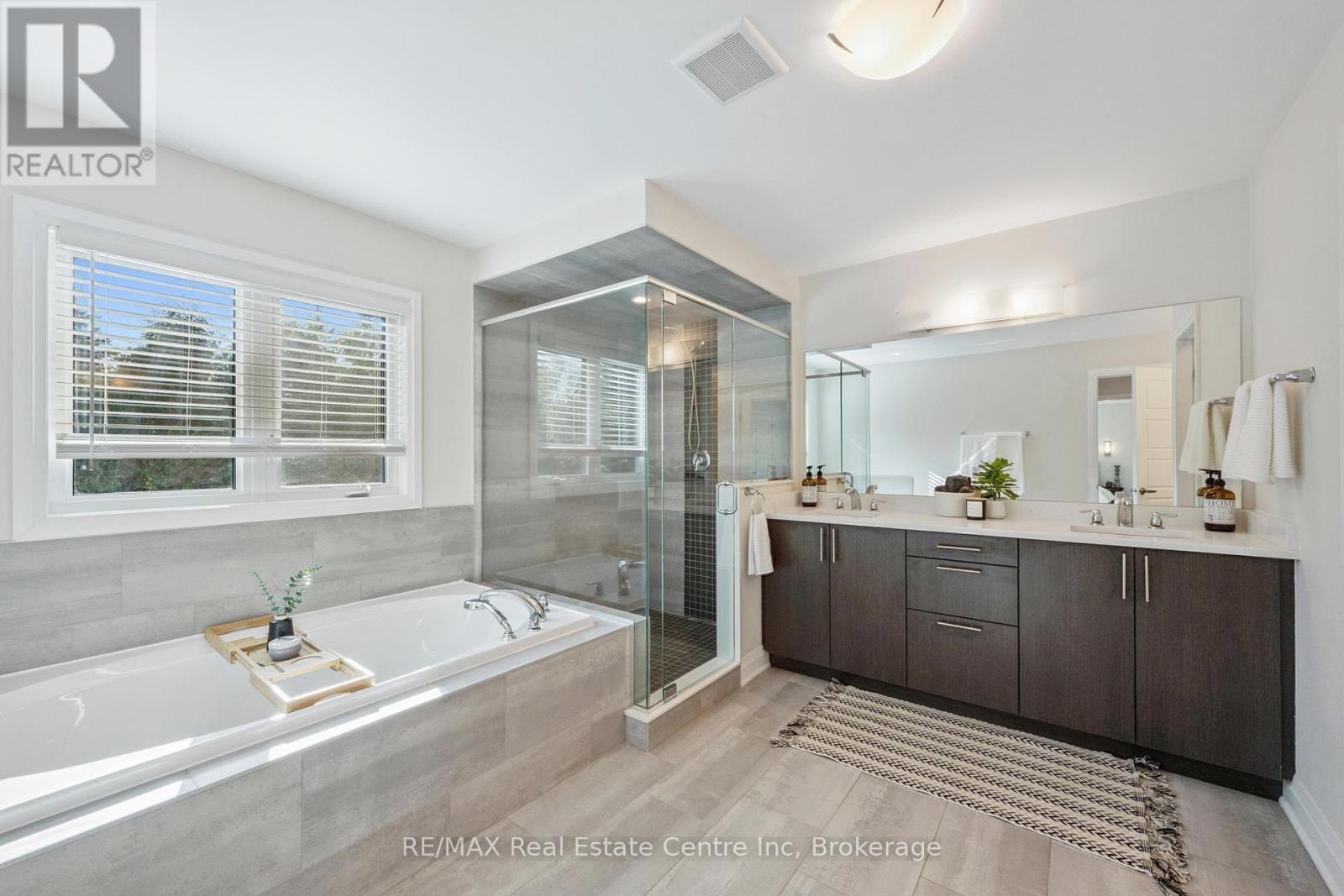 31 Emeny Lane, Guelph, Ontario  N1L 0H3 - Photo 20 - X12407345
