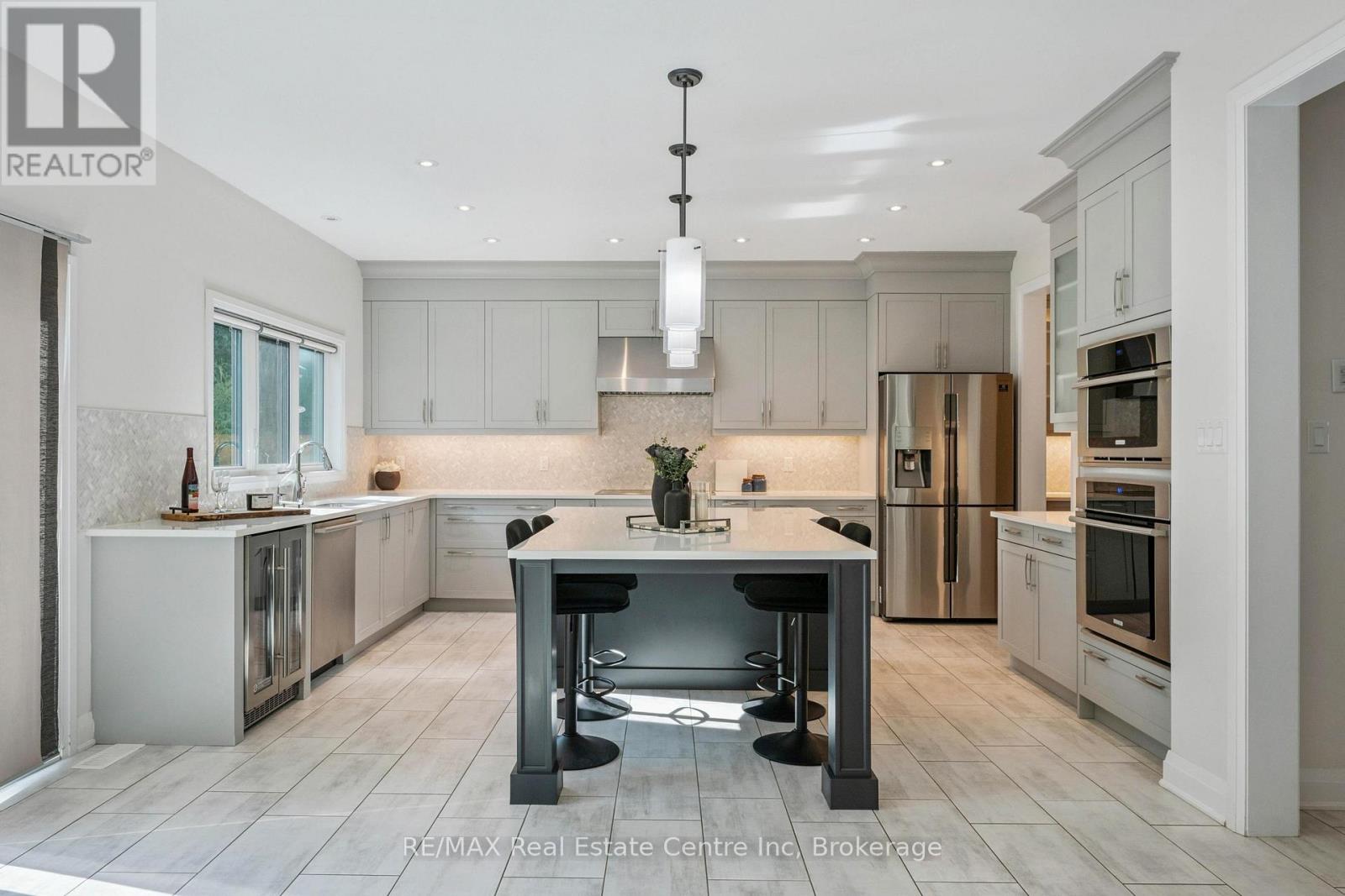 31 Emeny Lane, Guelph, Ontario  N1L 0H3 - Photo 4 - X12407345