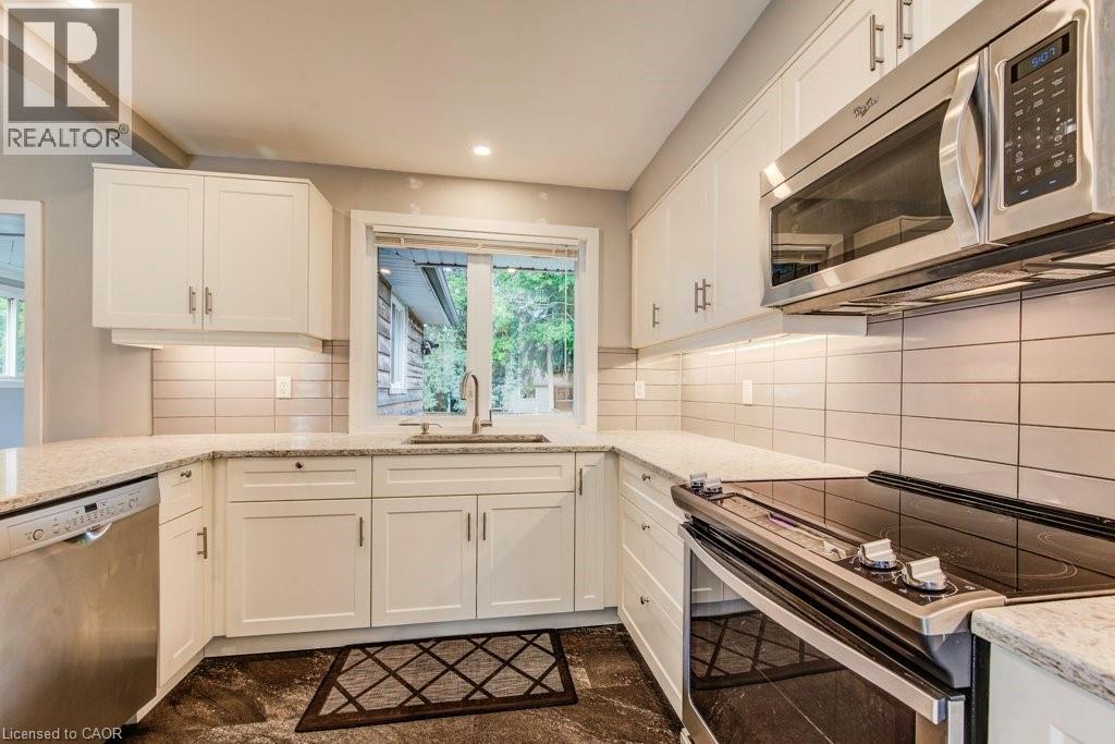 558 Sprucehill Avenue, Waterloo, Ontario  N2L 4V7 - Photo 4 - 40770204