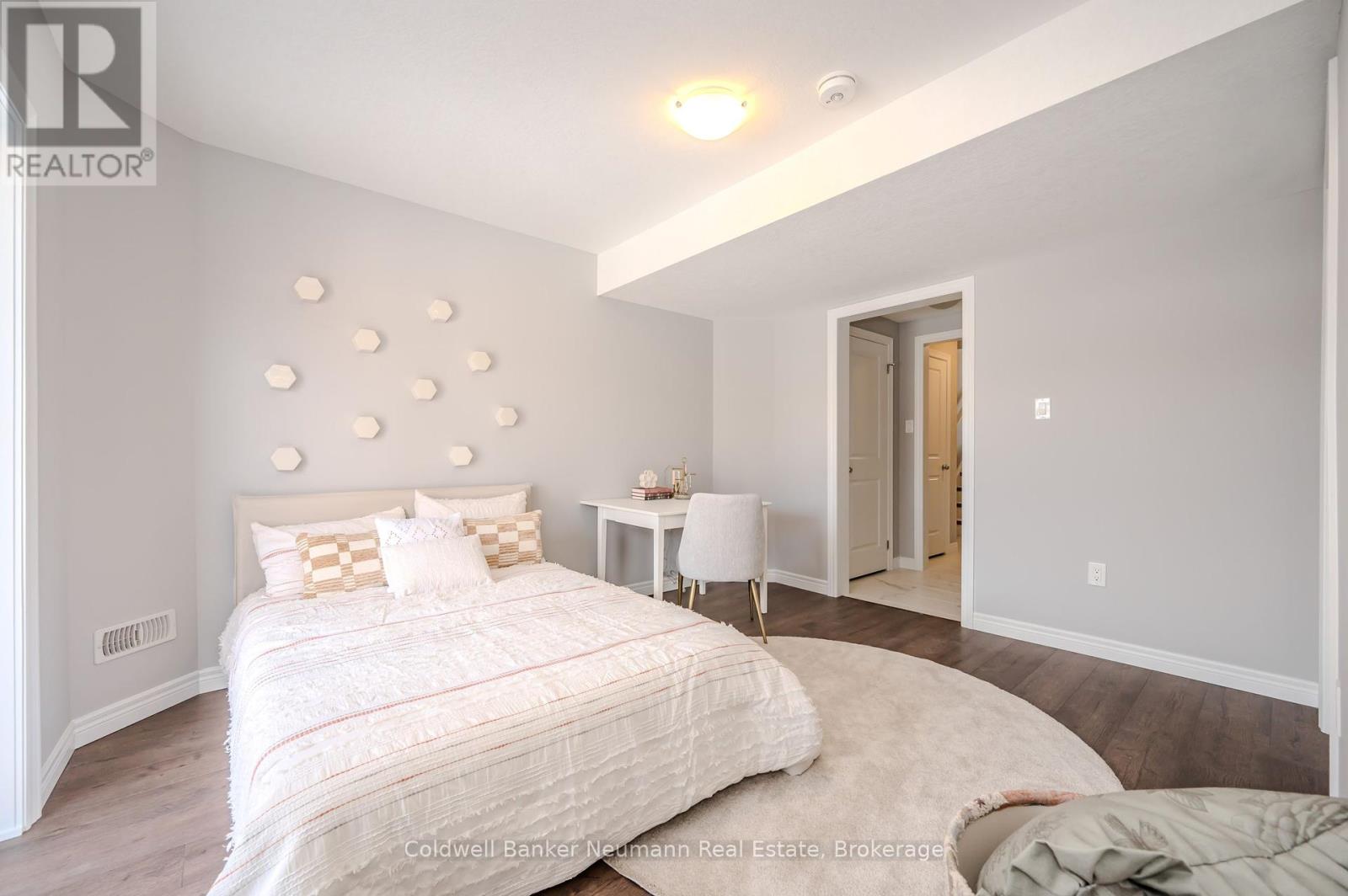 5 Sora Lane E, Guelph, Ontario  N1E 0T4 - Photo 7 - X12408654
