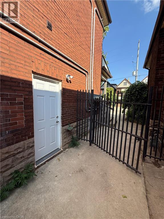 187 Stirton Street Unit# Lower, Hamilton, Ontario  L8L 6G7 - Photo 2 - 40770646