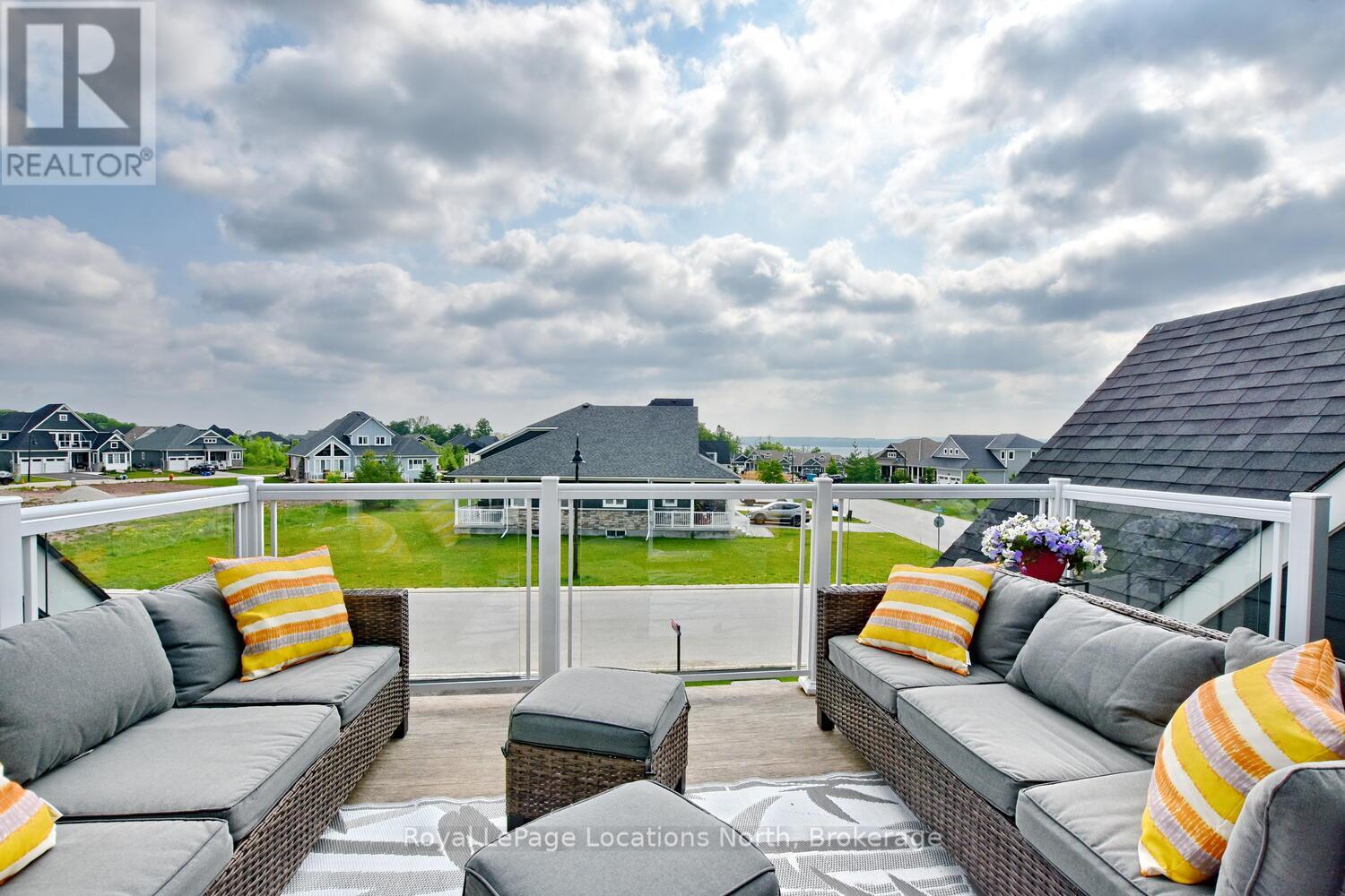 216 Snowberry Lane, Georgian Bluffs, Ontario  N0H 1S0 - Photo 40 - X12409161
