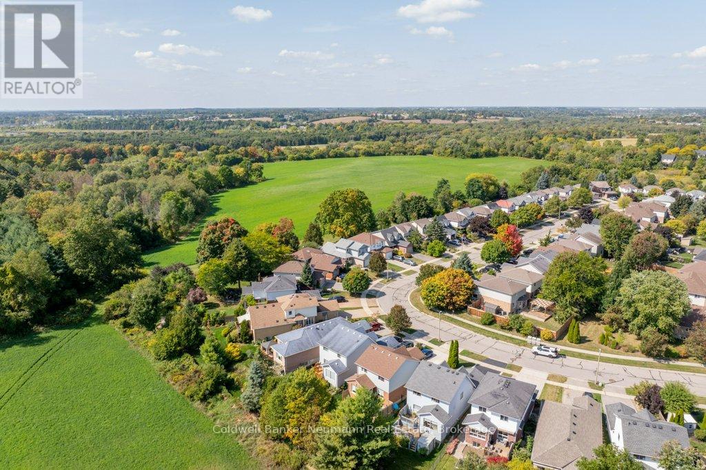 71 Waxwing Crescent, Guelph, Ontario  N1C 1E3 - Photo 42 - X12409386