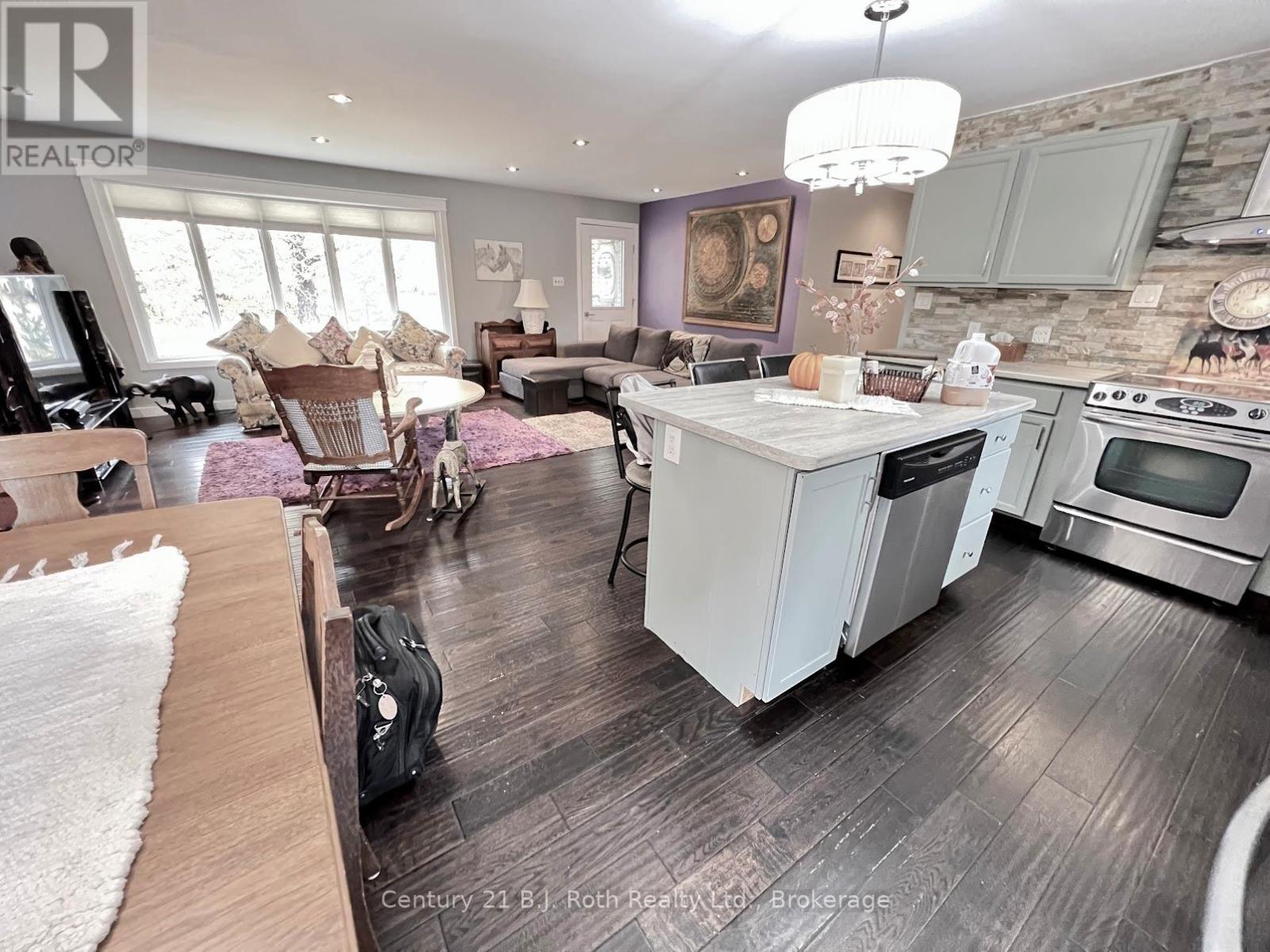 79 Albert Street, Sundridge, Ontario  P0A 1Z0 - Photo 40 - X12410110