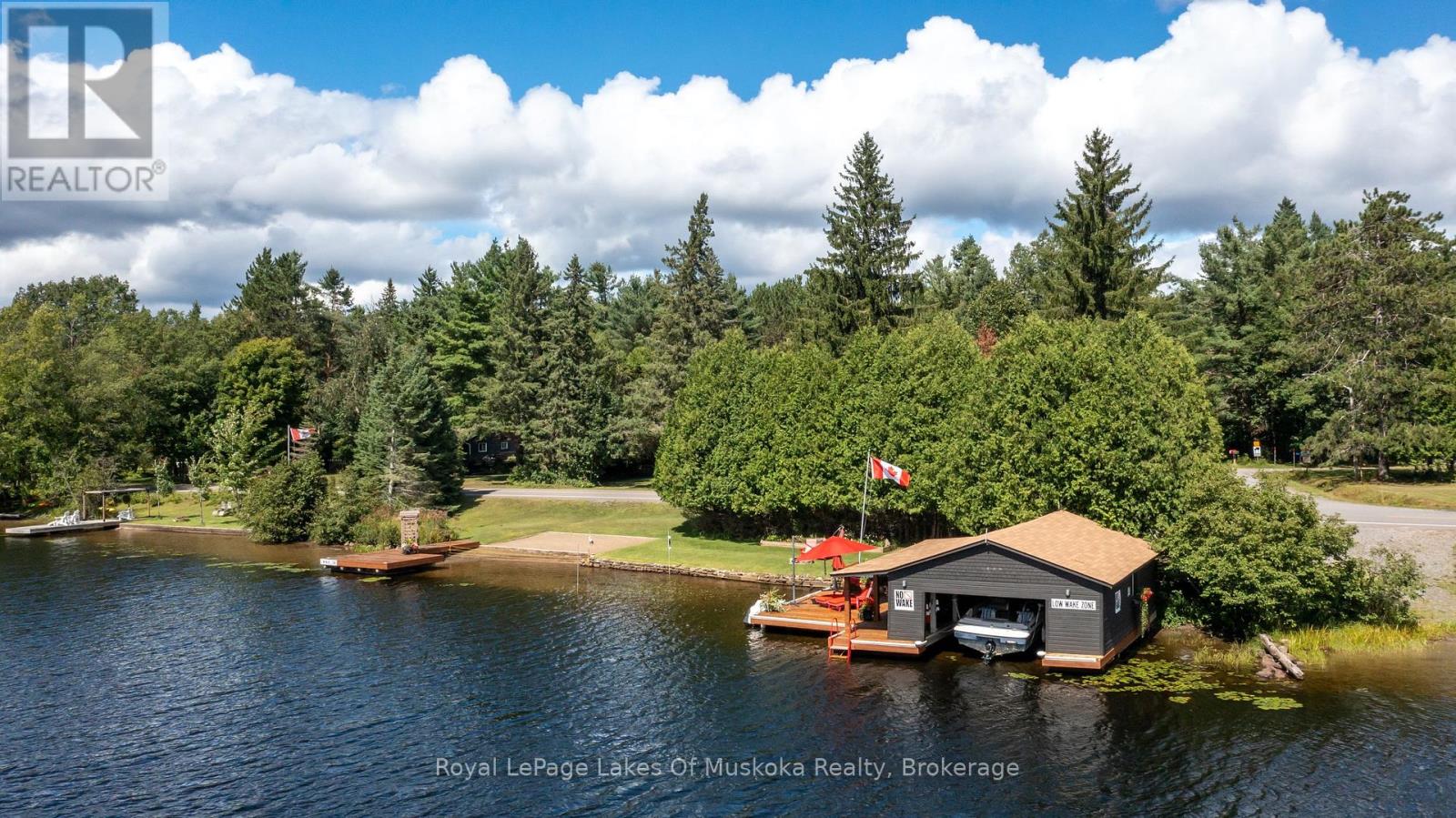 2 LESLIE DRIVE W, Bracebridge, Ontario