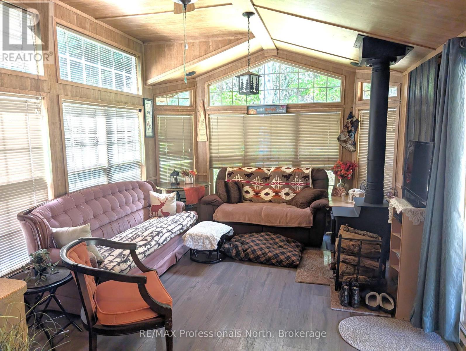 88 Rye Road, Parry Sound Remote Area, Ontario  P0A 1X0 - Photo 10 - X12410416