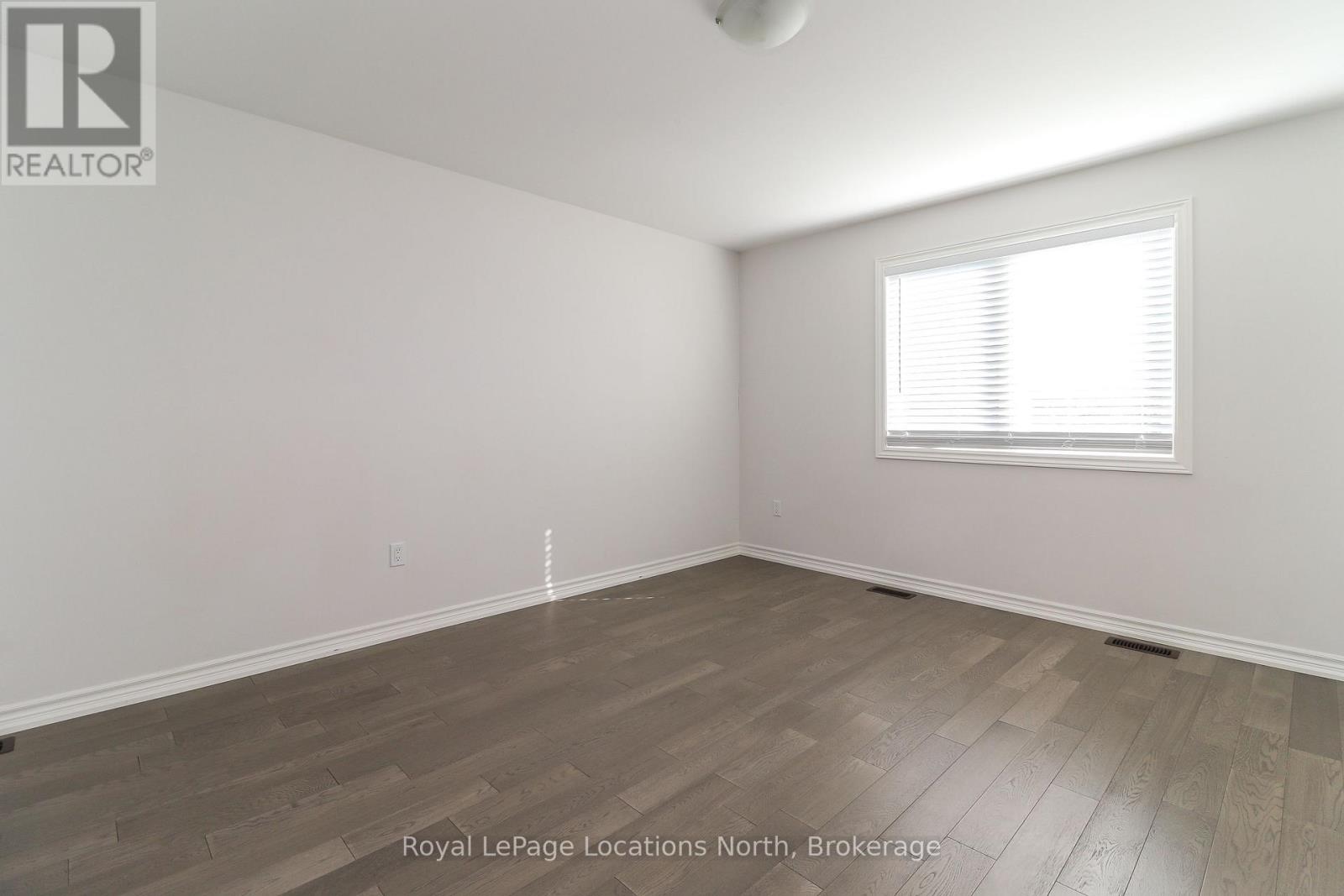 107 Rosie Street, Blue Mountains, Ontario  N0H 1J0 - Photo 21 - X12410617