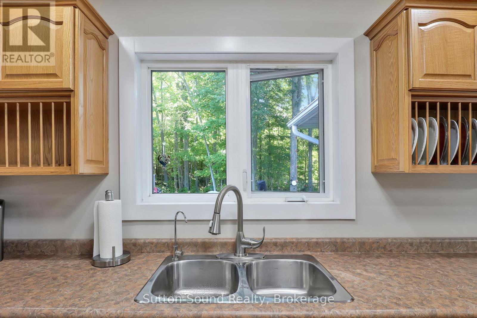 462434 Concession 24 Concession, Georgian Bluffs, Ontario  N0H 2T0 - Photo 8 - X12411315