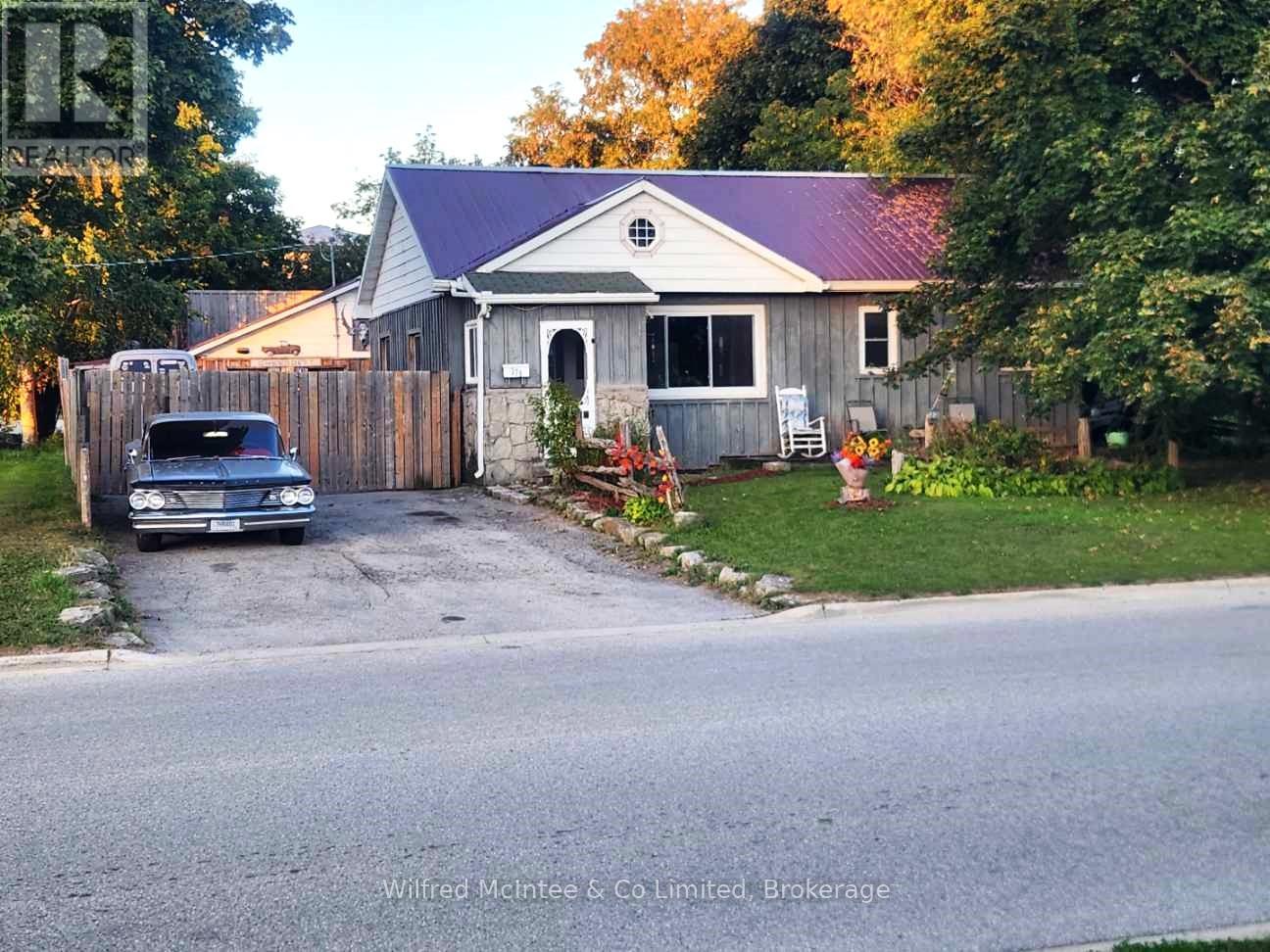 370 FOSTER STREET, Wellington North, Ontario
