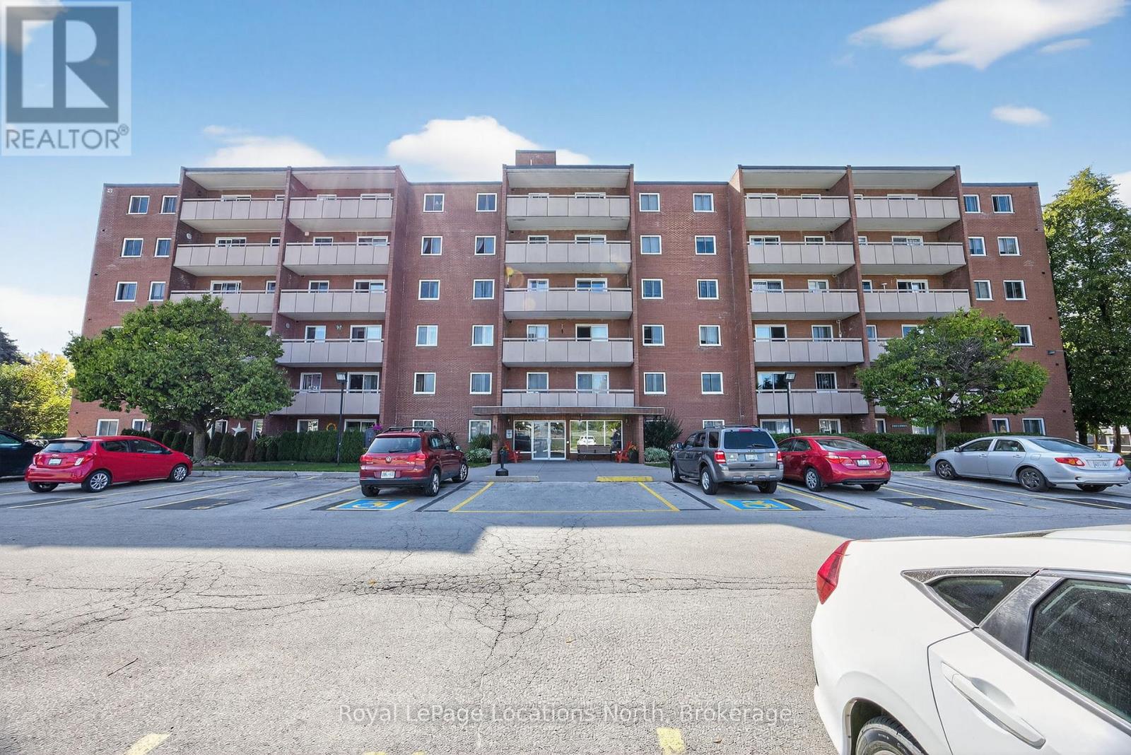 209 - 460 Ontario Street, Collingwood, Ontario  L9Y 4E5 - Photo 2 - S12416046